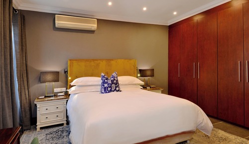 Luxury Room, 1 King Bed