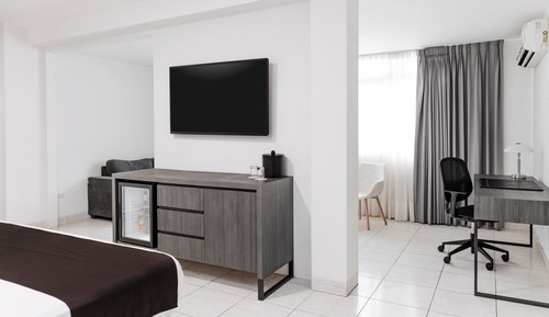 Junior Suite, 1 King Bed, Non Smoking