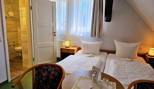 Basic Double Room