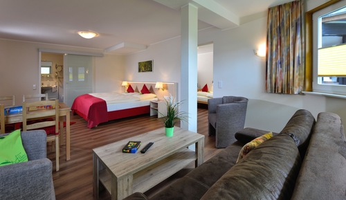 Junior Suite, 2 Bedrooms (1)