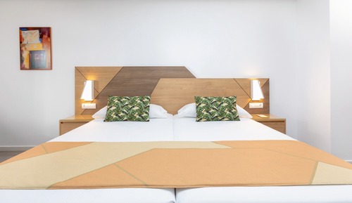 Family Room, 2 Bedrooms, Balcony