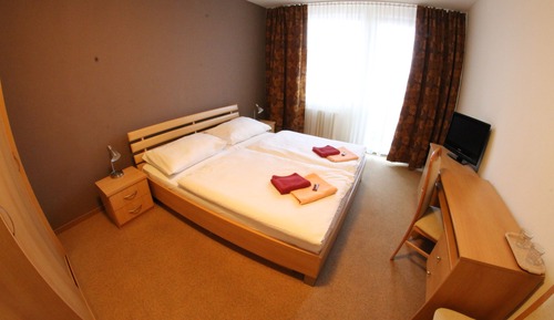Apartment, 2 Bedrooms, Balcony, City View