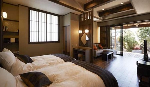 Luxury Twin Room, 2 Bedrooms, Non Smoking, Private Bathroom