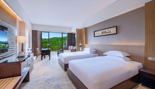 Grande Deluxe Room Lakeview T