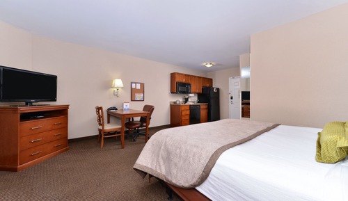 Studio Suite, 1 Queen Bed