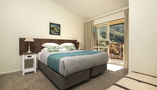 Frond Suite