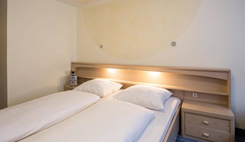 Budget Room