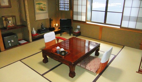 Japanese-style road side room with shared Bath and shared Toilet