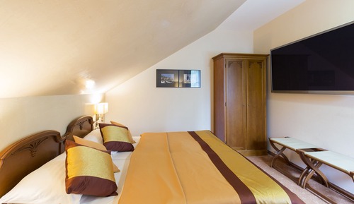 Traditional Suite, 1 Bedroom, Balcony, Park View