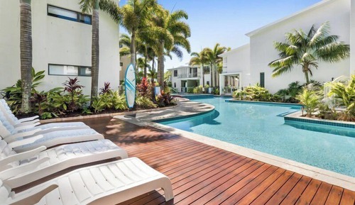 2 Bedroom Apartment (no elevator only stairs)