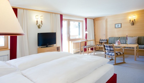 Junior Suite, Bathtub, View (Superior)