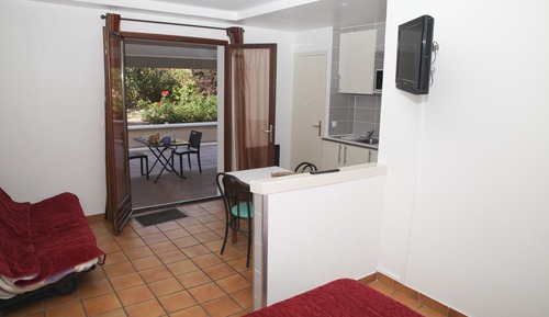 Studio (3 persons)