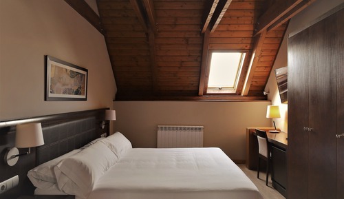 Duplex (2 Adults)