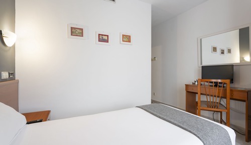 Single Room