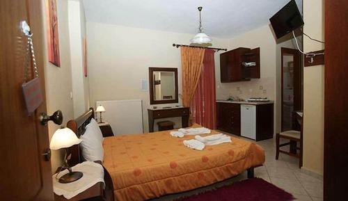 Studio, Lake View (for 2)