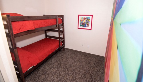 Family Room, Multiple Beds