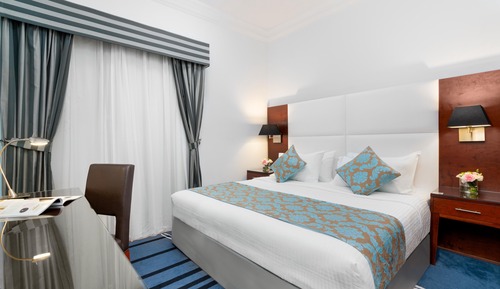 One Bedroom Club Suite