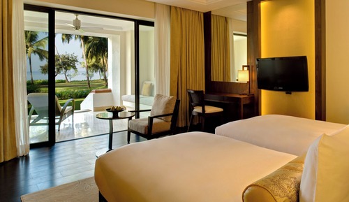 Executive Suite, Balcony (Living Room, Grand)