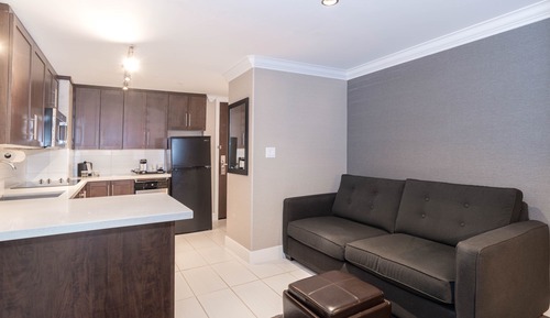 Suite, 1 King Bed, Kitchen (Jacuzzi)