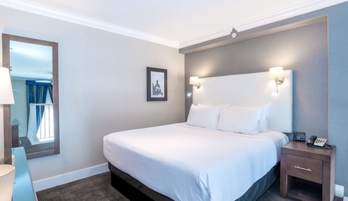 Loft, 1 King Bed, Kitchen