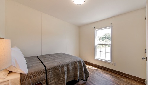 Basic Mobile Home (Master Bedroom)