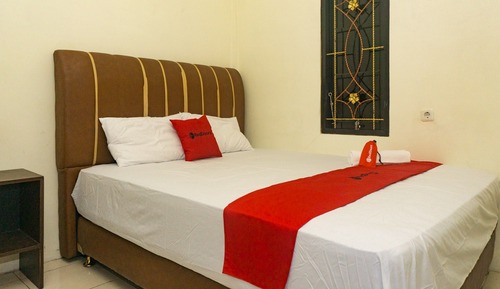 Premium Room (Reddoorz)