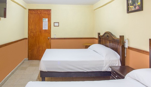 Standard Room, 2 Queen Beds