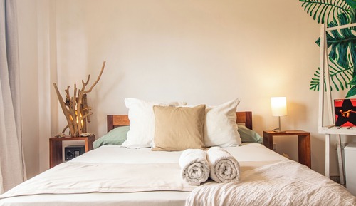 Deluxe Room, 1 Queen Bed, Balcony, City View
