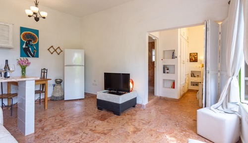 Premium Studio Suite, Garden View
