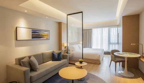 Deluxe Studio, 1 King Bed