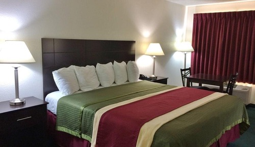 Standard Room, 1 King Bed, Non Smoking, Refrigerator & Microwave