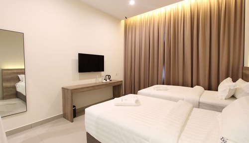 Standard Twin Room
