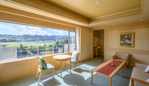 Deluxe twin room with bath, Mogamigawa River view, Non Smoking