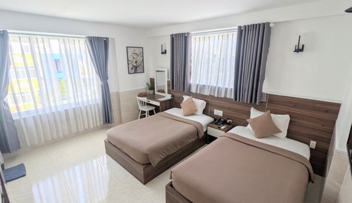 Standard Twin Room