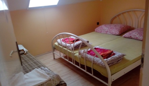 Apartment, 4 Bedrooms, Smoking, Balcony