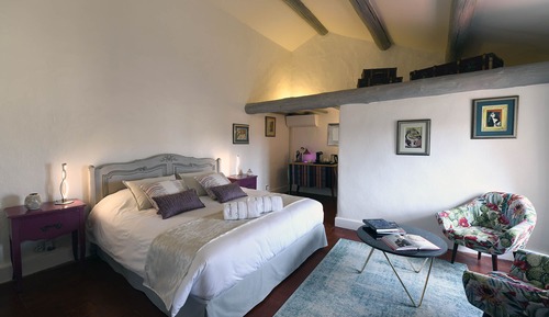 Superior Double Room, Private Bathroom, Garden View (Pablo PICASSO)