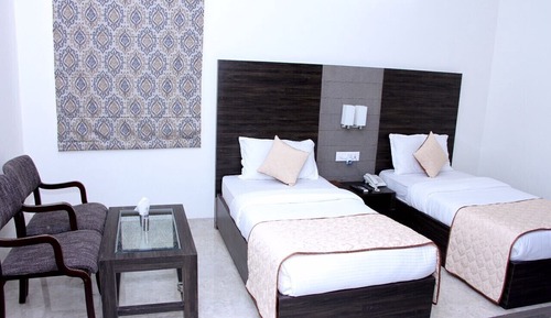 Semi Deluxe Room