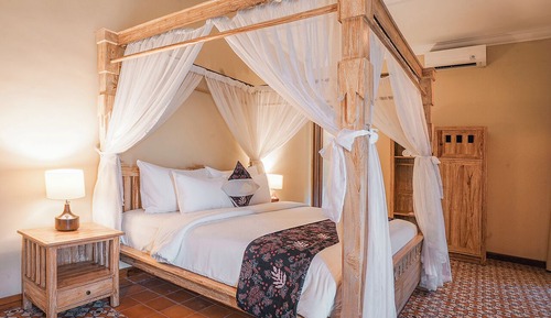 Royal Room (SHANAYA)