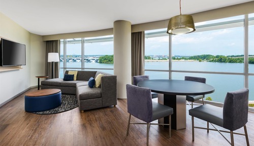 Suite, 1 King Bed with Sofa bed