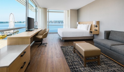 Room, 1 King Bed with Sofa bed, River View, Corner (Specialty)
