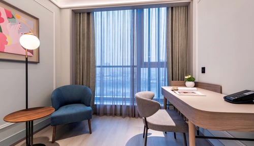Standard Room, 1 King Bed