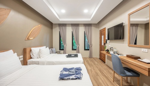 Signature Twin Room