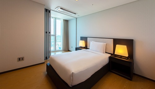 Beach Premium Suite B, C (Haeundae Beach View)