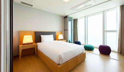 Ocean Junior Suite G, H (Mipo Harbor View)