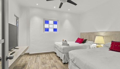 Luxury Suite, 2 Double Beds, Lagoon View