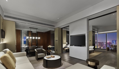 Suite, 1 Bedroom (Dining Area)