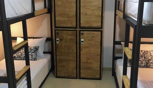 Economy Room, Multiple Beds, Shared Bathroom