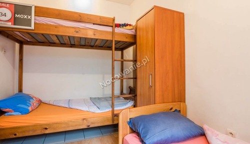 Classic Triple Room, Shared Bathroom (1P1)