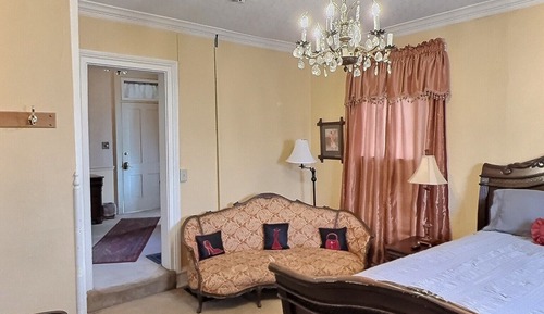 McCulloch Suite