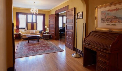 LaSalle Apartment